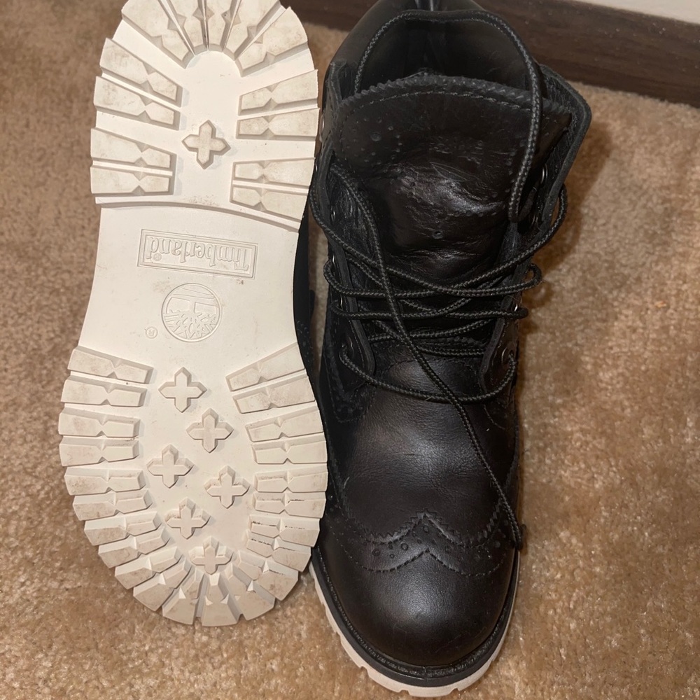 6.5 Timberland’s black